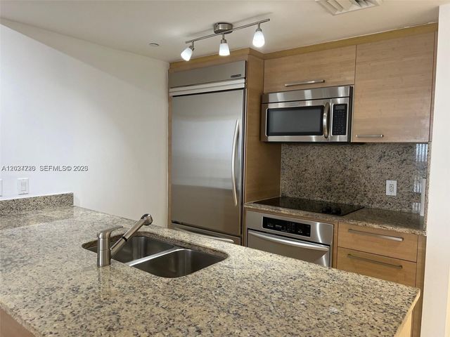 1800 S Ocean Dr 4209, Hallandale Beach, FL 33009