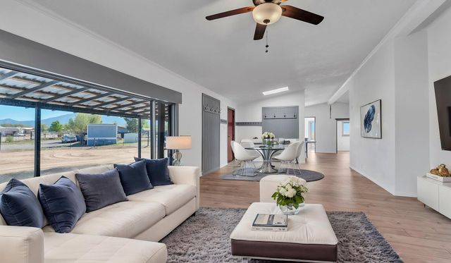 37 Cereza Circle, Los Lunas, NM 87031