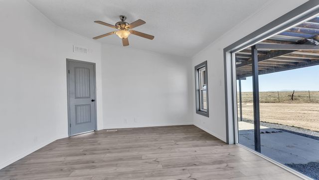37 Cereza Circle, Los Lunas, NM 87031
