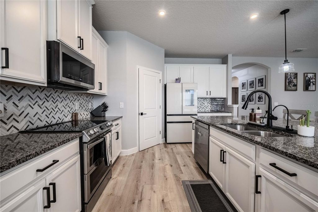 Image 3 of property listing at 4316 SILVER CREEK STREET, Kissimmee, FL 34744
