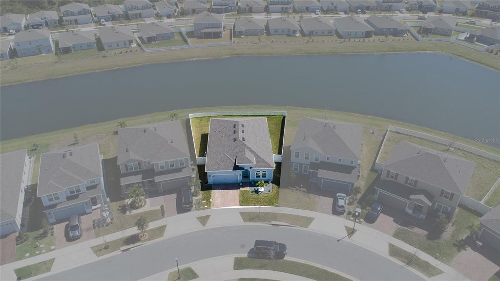 Image 38 of property listing at 4316 SILVER CREEK STREET, Kissimmee, FL 34744