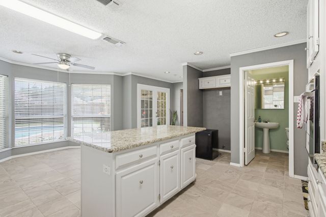 500 Irongate Circle, Irving, TX 75060