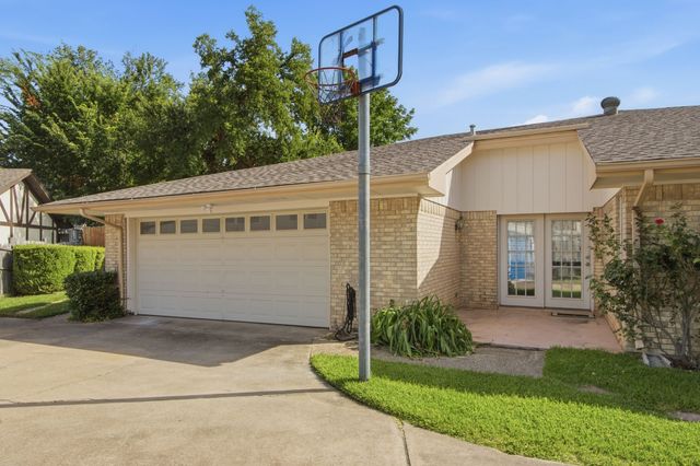 500 Irongate Circle, Irving, TX 75060