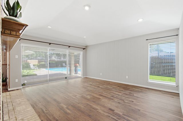 500 Irongate Circle, Irving, TX 75060