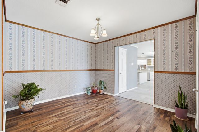 500 Irongate Circle, Irving, TX 75060