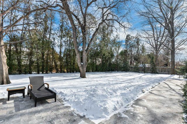 60 S Mission Rd, Eastborough, KS 67207