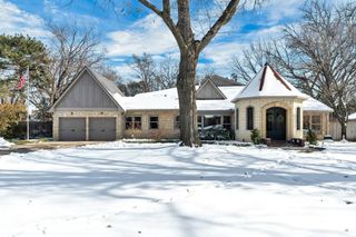 60 S Mission Rd, Eastborough, KS 67207