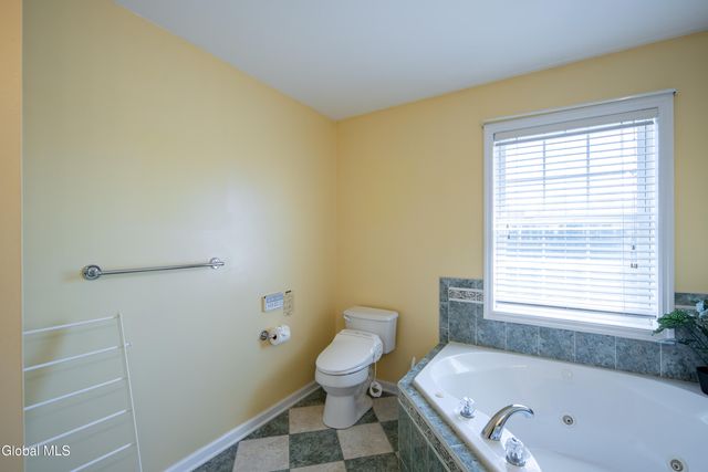26 Mallard Drive, Clifton Park, NY 12148