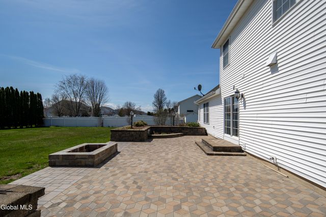 26 Mallard Drive, Clifton Park, NY 12148