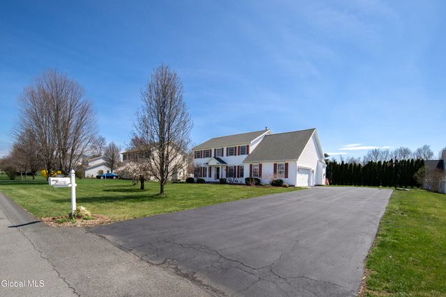 26 Mallard Drive, Clifton Park, NY 12148