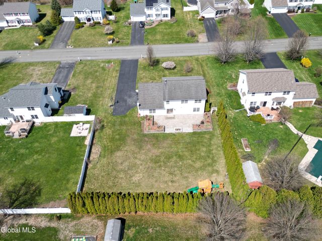 26 Mallard Drive, Clifton Park, NY 12148