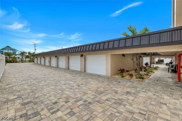 538 Estero BLVD 304, Fort Myers Beach, FL 33931