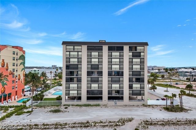 538 Estero BLVD 304, Fort Myers Beach, FL 33931