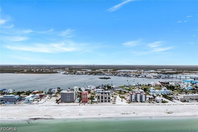 538 Estero BLVD 304, Fort Myers Beach, FL 33931