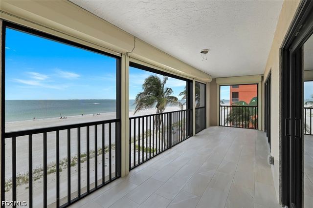 538 Estero BLVD 304, Fort Myers Beach, FL 33931