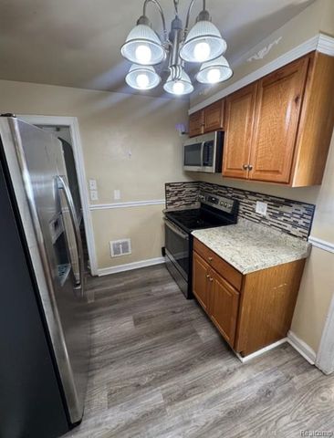 10407 Roxbury Street, Detroit, MI 48224