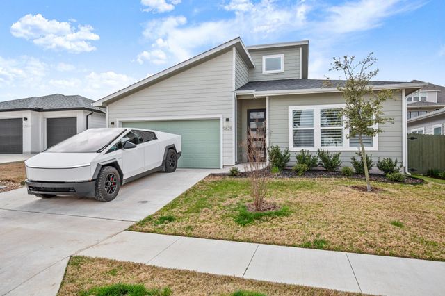 9825 Evening Canopy DR, Manor, TX 78653