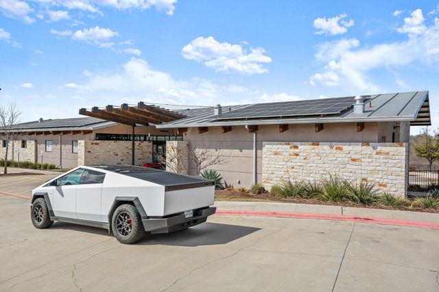 9825 Evening Canopy DR, Manor, TX 78653