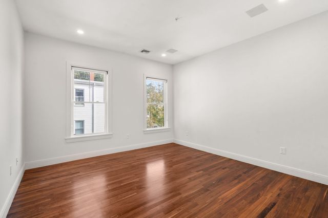 60 Carolina Avenue 3, Boston, MA 02130