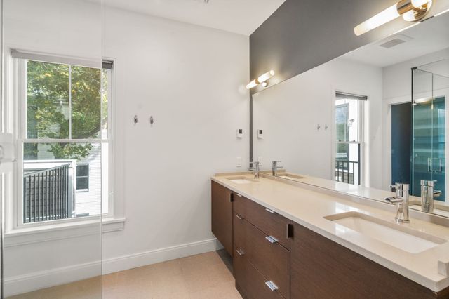 60 Carolina Avenue 3, Boston, MA 02130