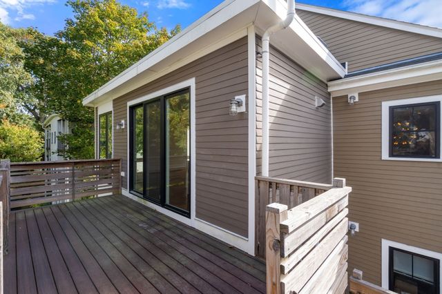 60 Carolina Avenue 3, Boston, MA 02130