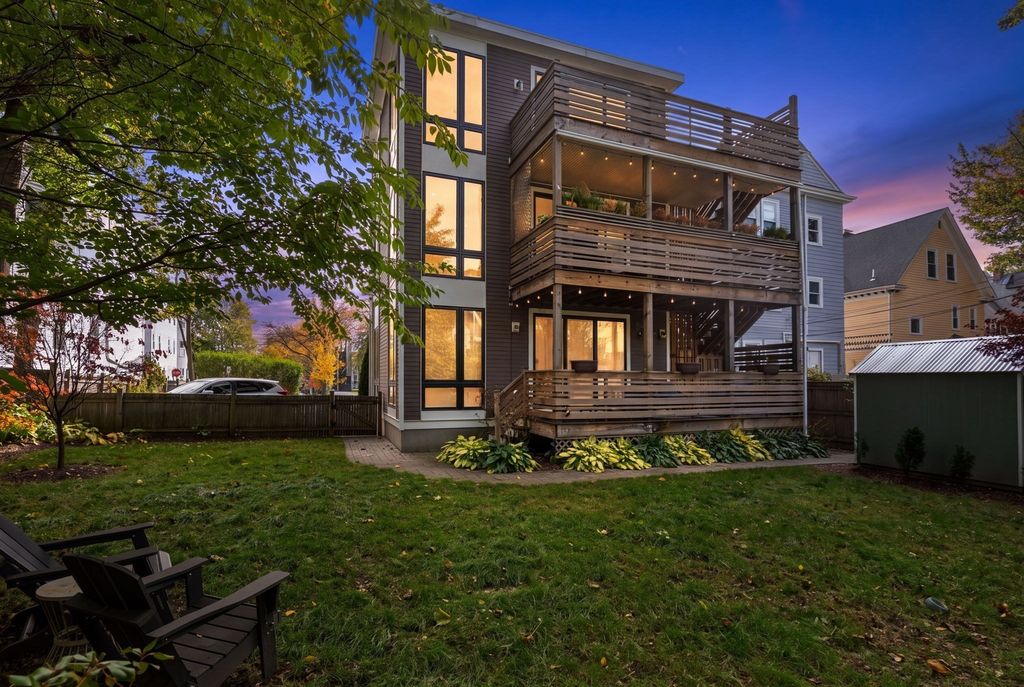 60 Carolina Avenue 3, Boston, MA 02130