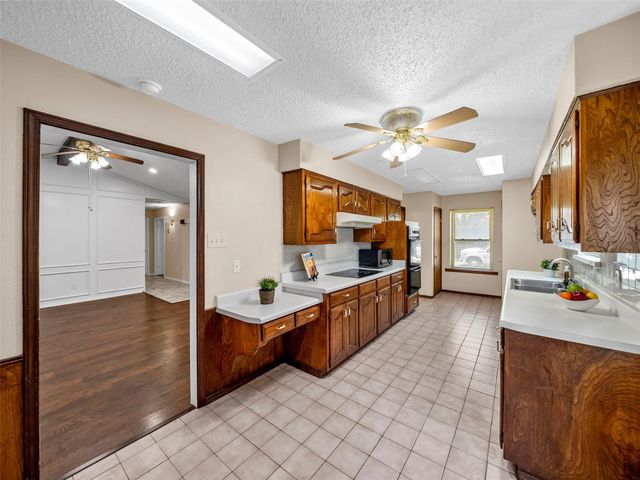 422 Woodhollow Drive, Wylie, TX 75098