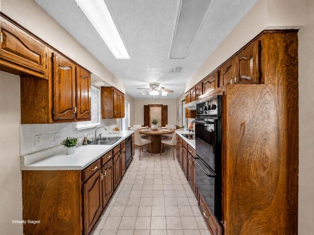 422 Woodhollow Drive, Wylie, TX 75098