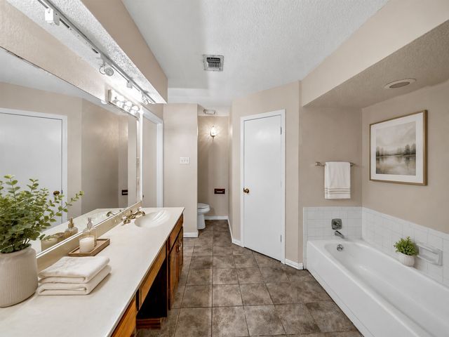 422 Woodhollow Drive, Wylie, TX 75098