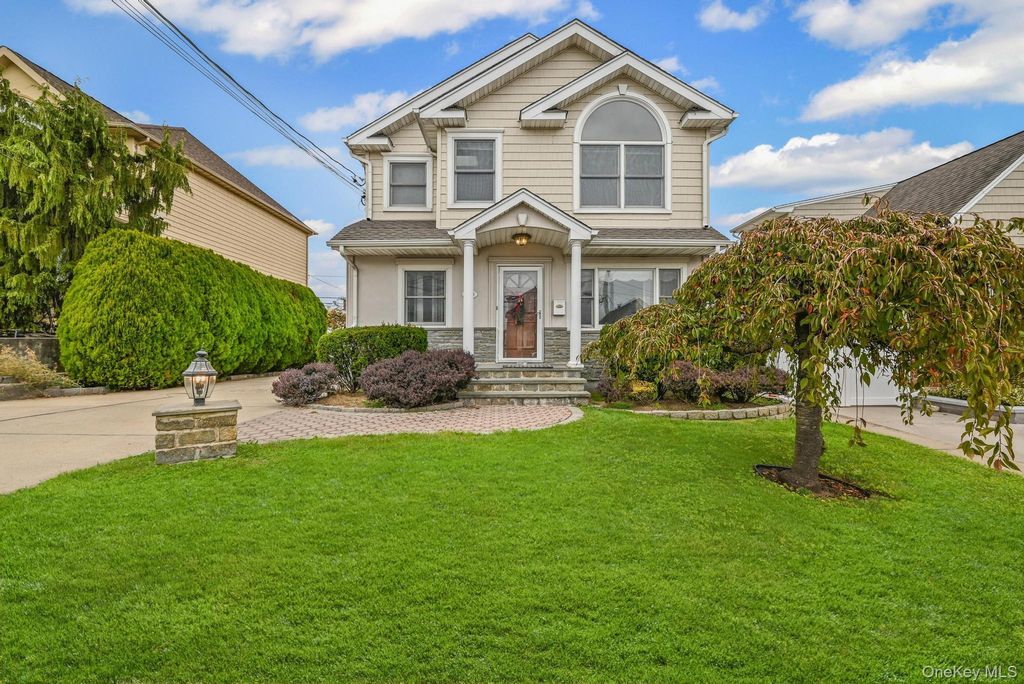 850 First Avenue, Franklin Square, NY 11010