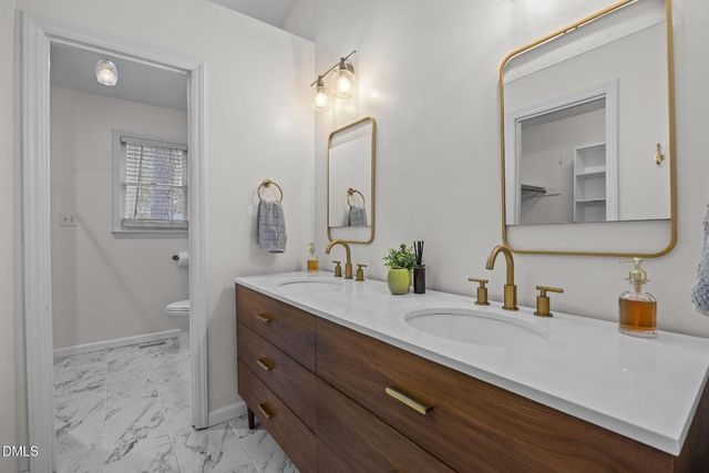 108 Carrousel Lane, Cary, NC 27513