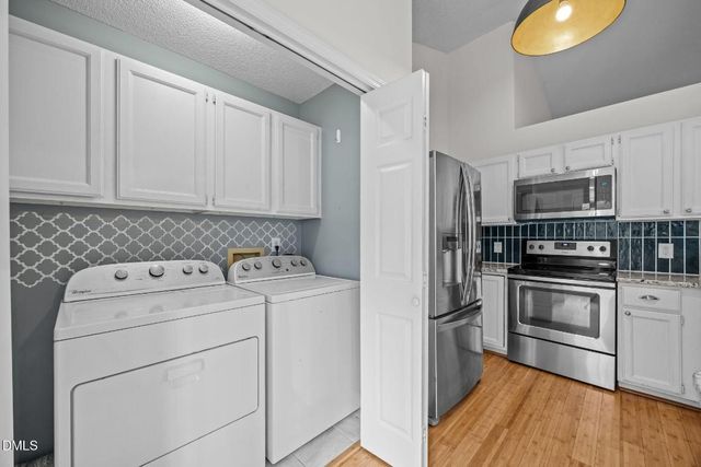 108 Carrousel Lane, Cary, NC 27513