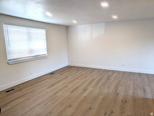 282 E 925 S, Layton, UT 84041