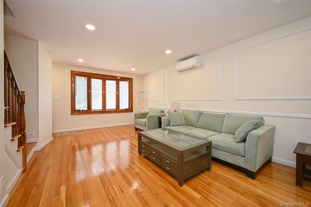 15-48 150th Place, Whitestone, NY 11357