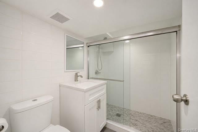 15-48 150th Place, Whitestone, NY 11357