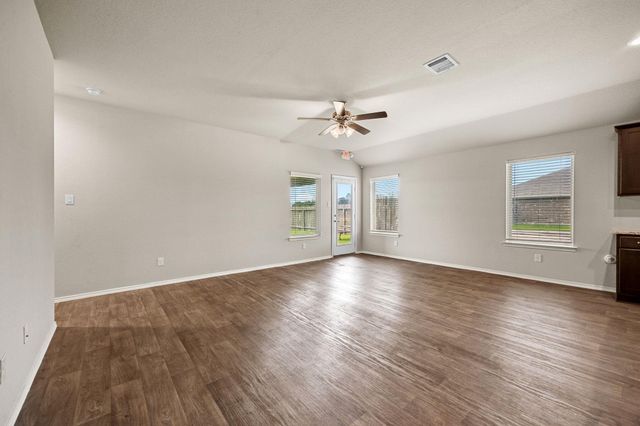8002 Tamarind Lane, Baytown, TX 77521
