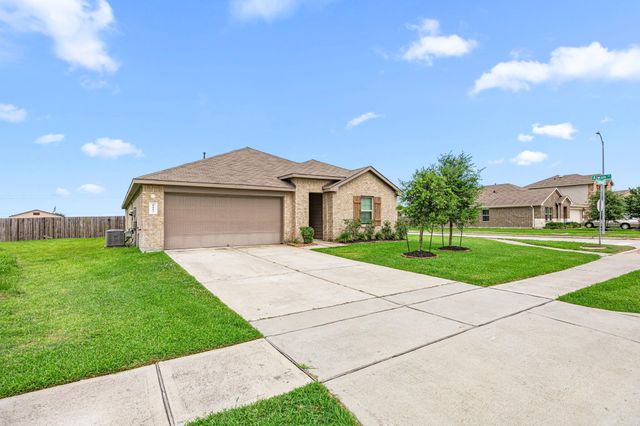8002 Tamarind Lane, Baytown, TX 77521
