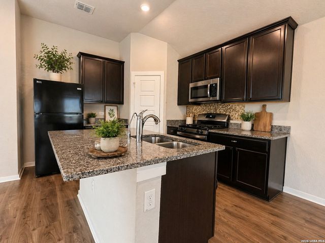 10747 Francisco Way, Converse, TX 78109