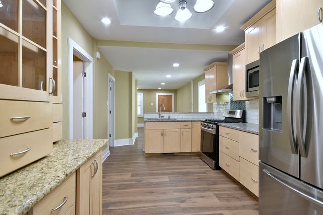 340 Pine Street, Joliet, IL 60435