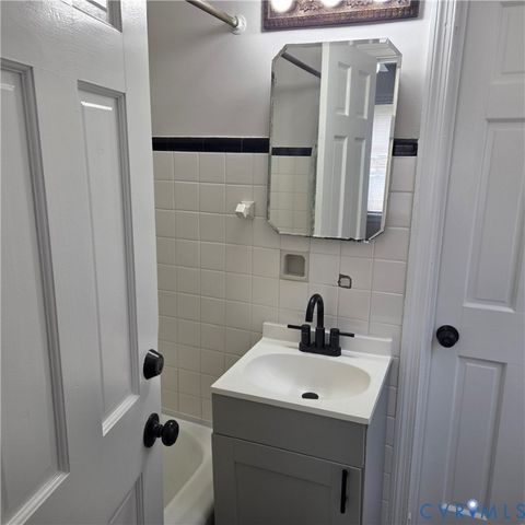 106 Garland Ave, Sandston, VA 23150