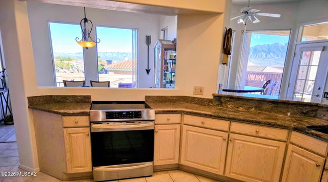 4723 S Prairie Hills Drive, Green Valley, AZ 85622