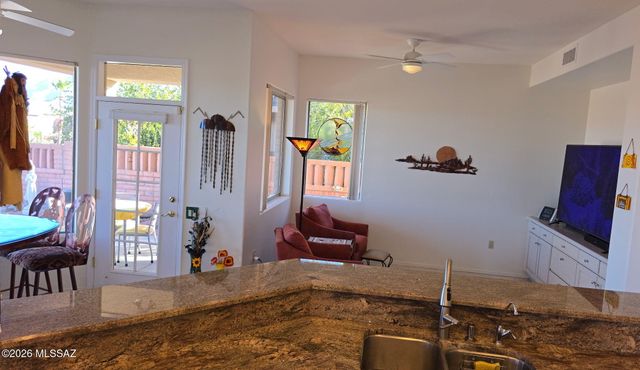 4723 S Prairie Hills Drive, Green Valley, AZ 85622