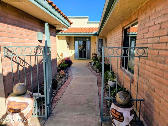 4723 S Prairie Hills Drive, Green Valley, AZ 85622