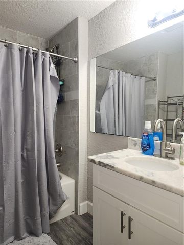 2439 LAKEVIEW STREET, Lakeland, FL 33801