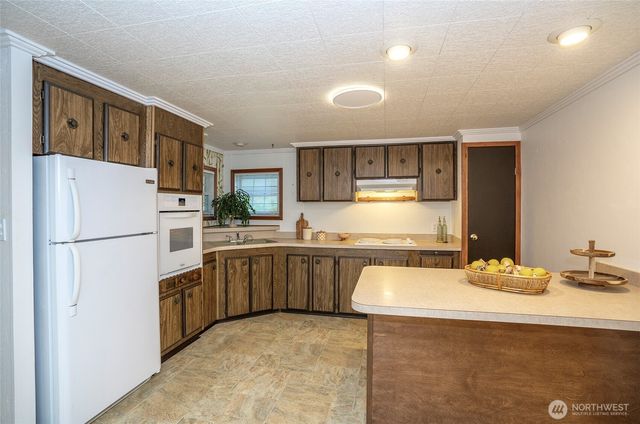 17843 NW Seabeck Holly Road, Seabeck, WA 98380