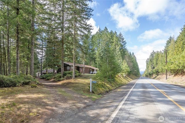 17843 NW Seabeck Holly Road, Seabeck, WA 98380