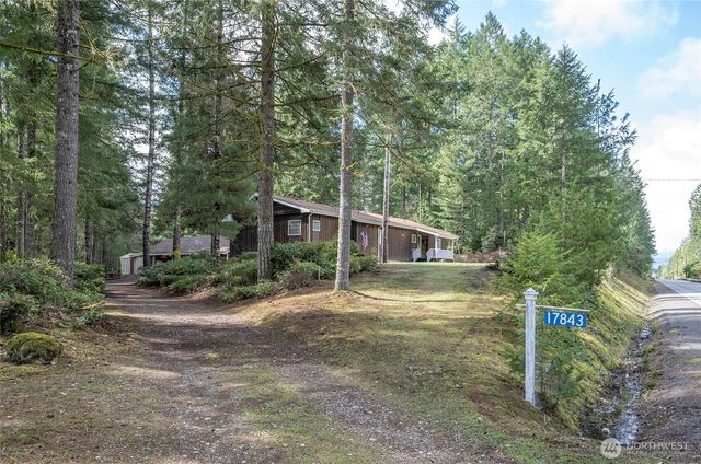 17843 NW Seabeck Holly Road, Seabeck, WA 98380