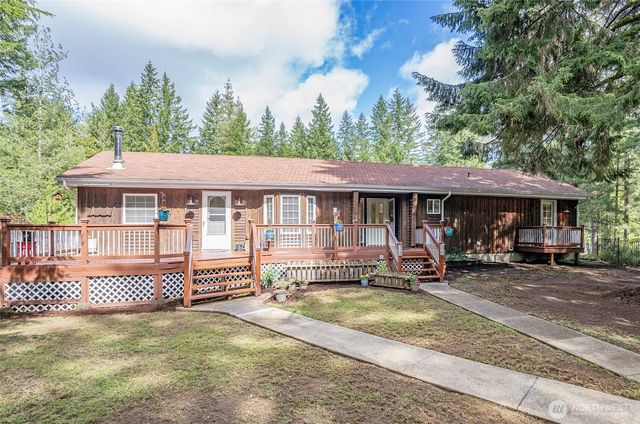 17843 NW Seabeck Holly Road, Seabeck, WA 98380