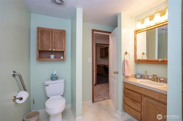 17843 NW Seabeck Holly Road, Seabeck, WA 98380