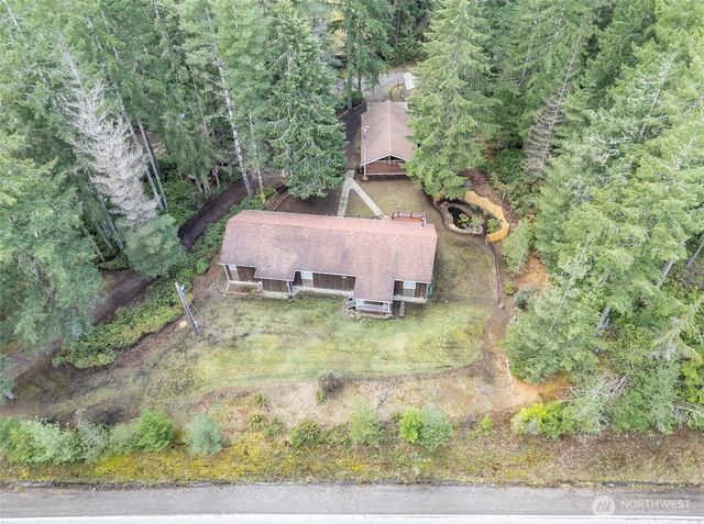 17843 NW Seabeck Holly Road, Seabeck, WA 98380